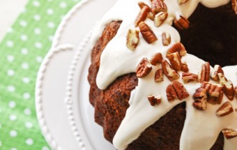 Hummingbird Bundt Cake 1-0957