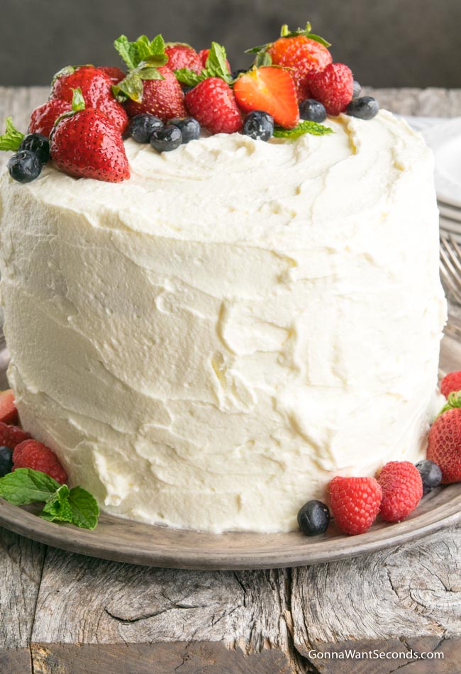 Berry Chantilly Cake Recipe Gonna Want Seconds