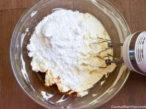 How to make Cherry Delight recipe, adding confectioners sugar