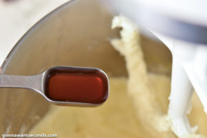How to make Louisiana Crunch Cake, adding vanilla