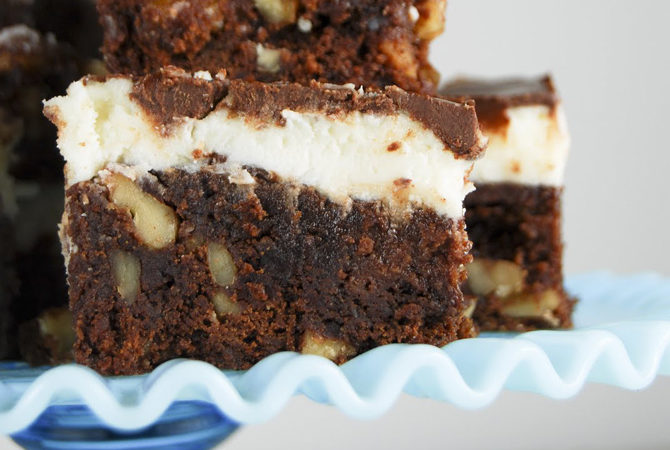 bourbon_brownies_with_double_frosting