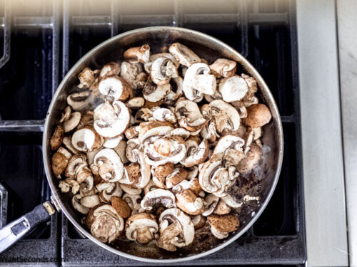how to make slow cooker chicken cacciatore allrecipes step 3, sauteing mushroom
