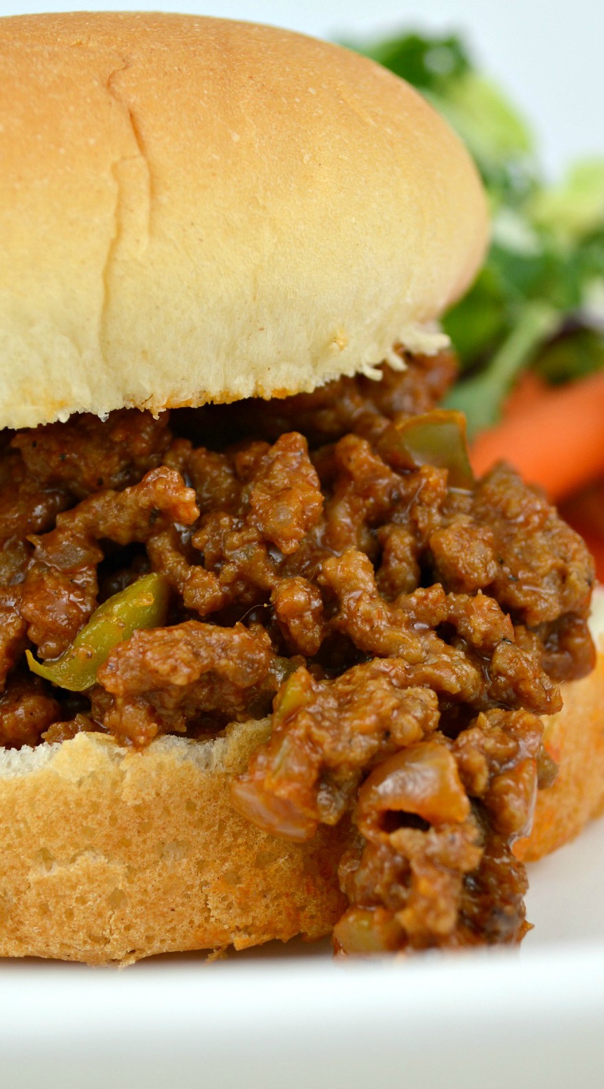 Sweet, tangy, savory, sour -- this Sloppy Joes recipe has every flavor you want in an easy-to-make recipe that only takes forty minutes and two steps! #SloppyJoes #SlopyJoe #Sandwich #EasyDinner #Recipes Best Homemade Sloppy Joes