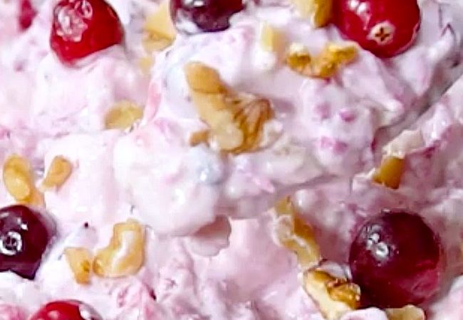 Fresh Cranberry Salad-Perfectly sweet, tart and creamy!