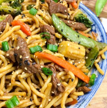 Beef Chow Mein in a blue bowl