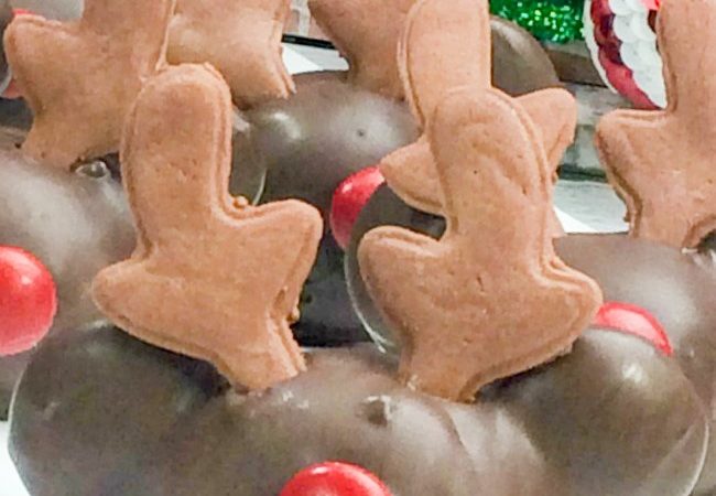 Mickey Reindeer Cake Pops