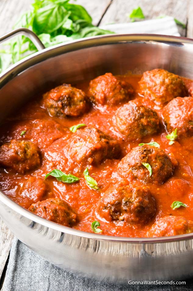 oven baked italian meatballs in sauce