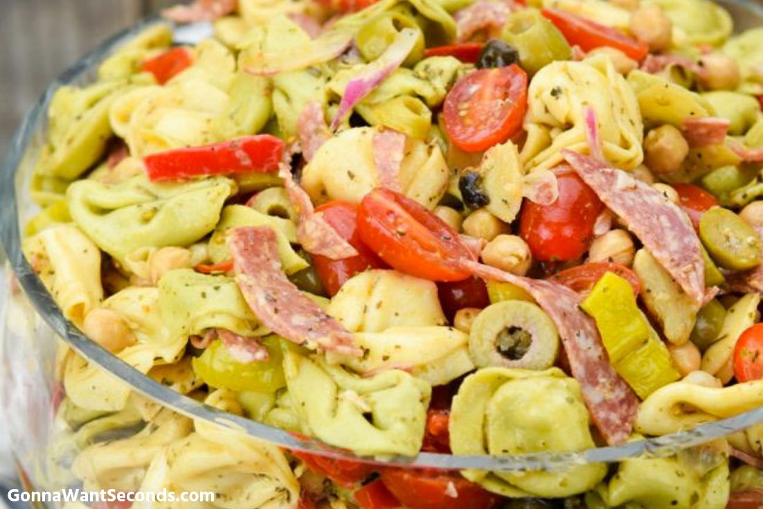 Pasta Salad Recipes: Tortellini salad in a big bowl