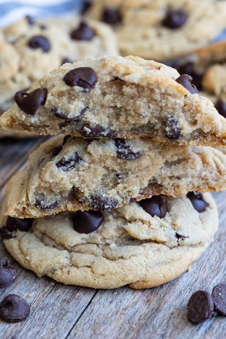 These Best Chocolate Chip Cookies are thick, chewy, buttery, and loaded with melty chocolate for the ultimate bakery-style cookie. #bestchocolatechipcookies #chocolatechipcookies