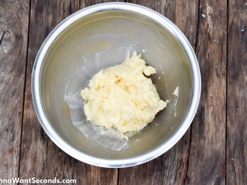How to make Christmas Butter Cookies, mixing dough
