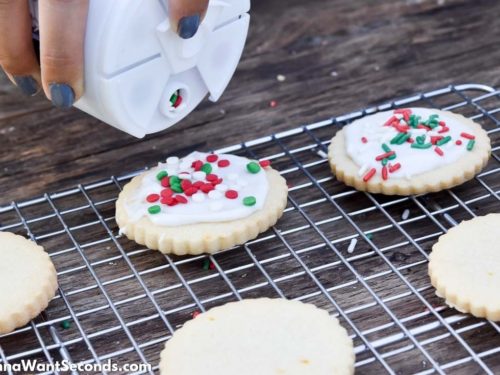 How to make Christmas Butter Cookies, add sprinkles