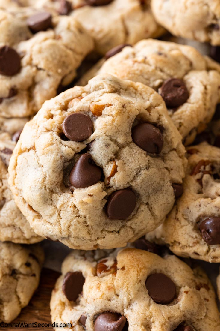 nestle toll house milk chocolate chip cookie recipe close up