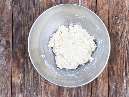 Step 5 how to make Bisquick rolled biscuit, until soft dough forms.