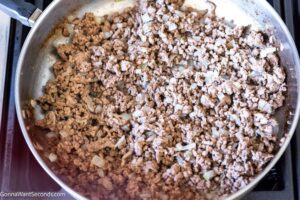 How to make Bisquick Impossible Taco Pie , cooking the ground beef