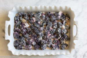 how to make old fashioned blackberry cobbler recipe, baking the fruit filling