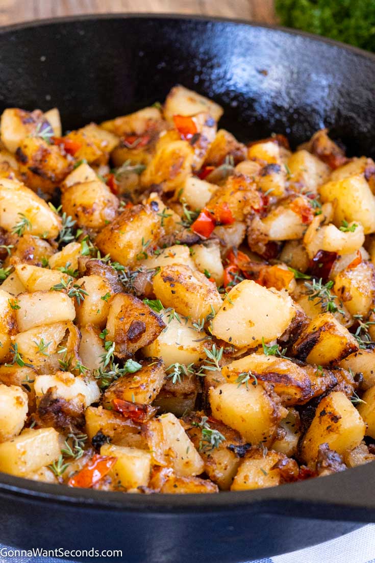 country potatoes recipe skillet , close up