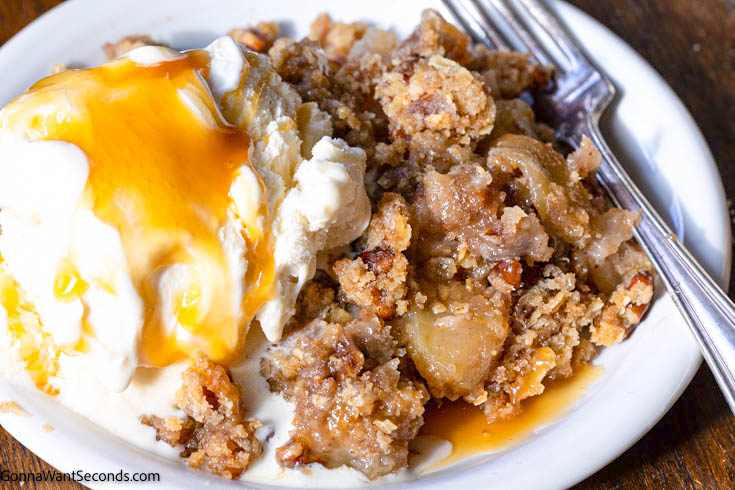 easy apple crisp with ice cream on the side