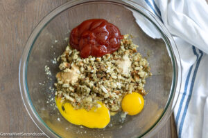 how to make stove top stuffing meatloaf mix , add ketchup, egg, and other ingredients