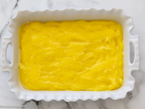 how to make lemon dump cake , spread lemon pie filling