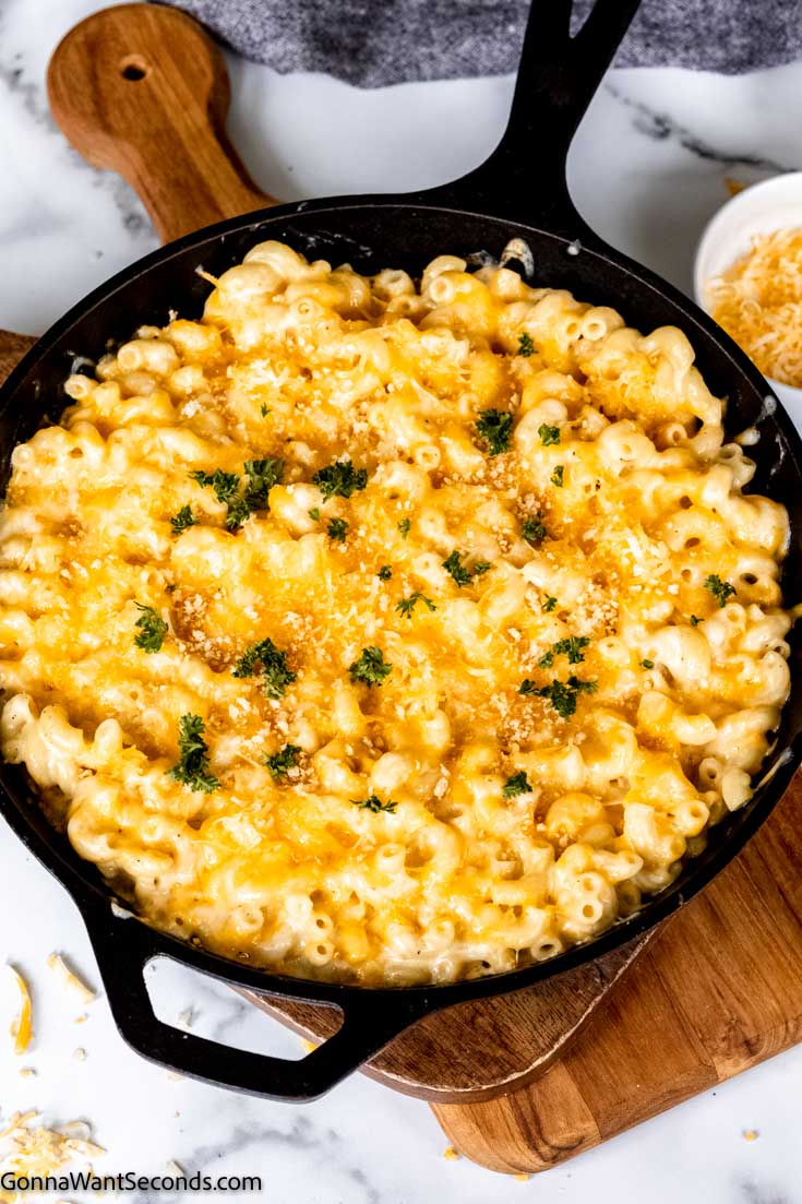 cracker barrel mac and cheese oven baked in a skillet