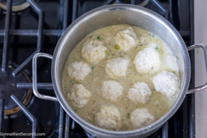 how to make simple Bisquick chicken and dumplings step 4, add chicken and dumplings