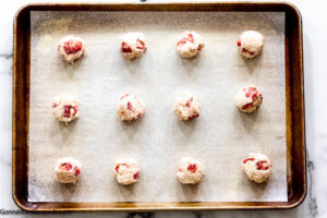 step 6 how to make strawberry cookies, arrange cookie doughs in the baking sheet
