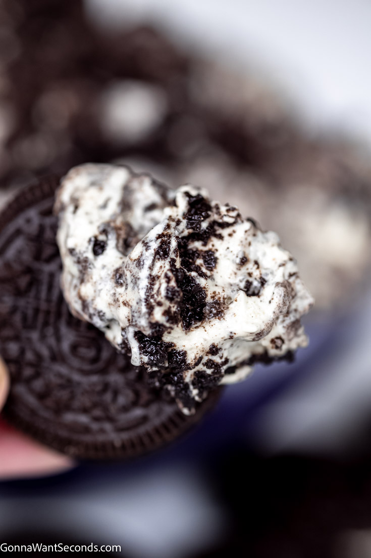 oreo cookie scooping oreo fluff recipe with pudding and cool whip