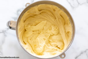 Step 5 how to make pineapple pound cake with glaze, Add flour and buttermilk, beginning and ending with flour mixture.