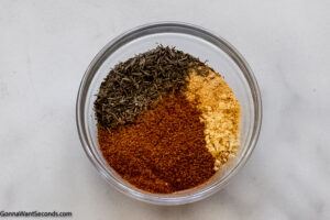 Step 1 how to make Tennessee onions, in a bowl mix together the seasonings
