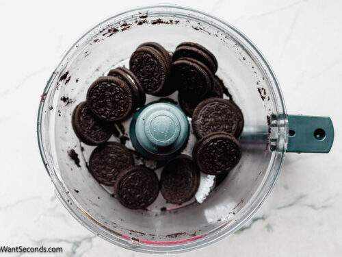Step 1 how to make chocolate pudding pie, Prepare pie crust: In a food processor, pulse the Oreos. Add the melted butter and pulse until combine.