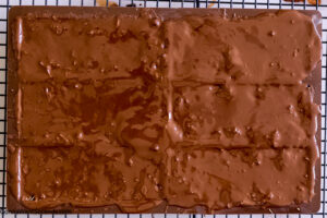Step 5 how to make Dubai bar, Spread the chocolate to evenly coat. Refrigerate.