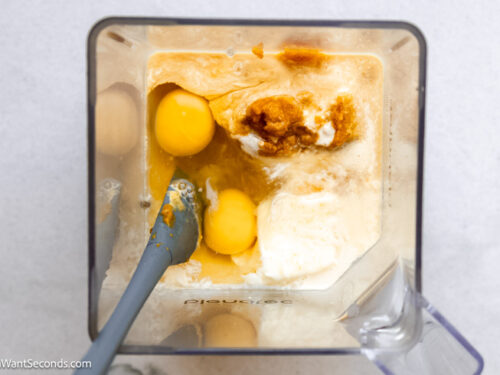 Step 1 how to make impossible pumpkin pie, Add pumpkin puree, milk, butter, and eggs to a blender.