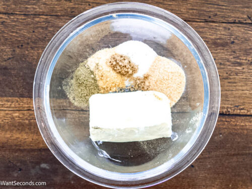Step 2 how to make slow cooker turkey breast, Make the rub. In a bowl, combine all the rub ingredients.