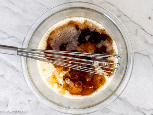 Step 7 how to make chess pie, Add the cooled butter, milk, vinegar, and vanilla to the sugar-flour mixture.