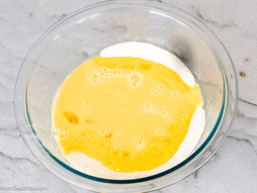 Step 5 how to make southern chess pie, Add the beaten eggs to the flour ingredients