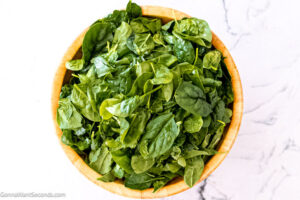 Step 1 how to make creamed spinach, Wash the spinach