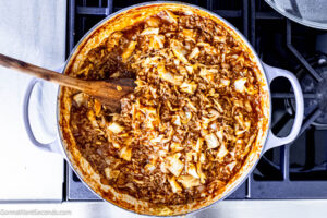 Step 6 how to make cabbage roll skillet, Top with parsley and add sour cream on top.