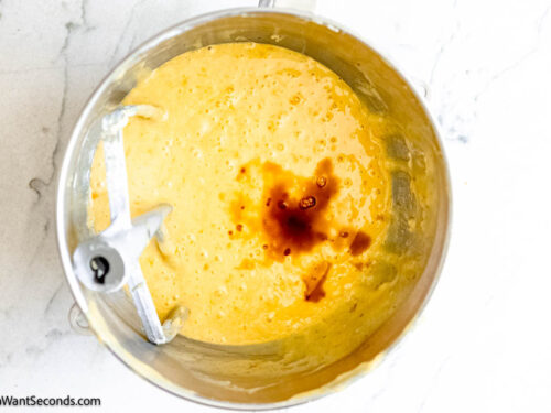 Step 5 how to make orange cake, Add orange juice and flour mixture, alternating, beginning and ending with flour. Stir in vanilla extract.