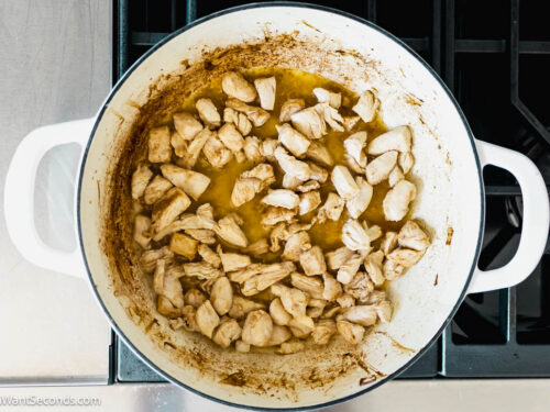 Step 5 how to make Maggiano's Rigatoni D, In the same pot, cook the chicken.